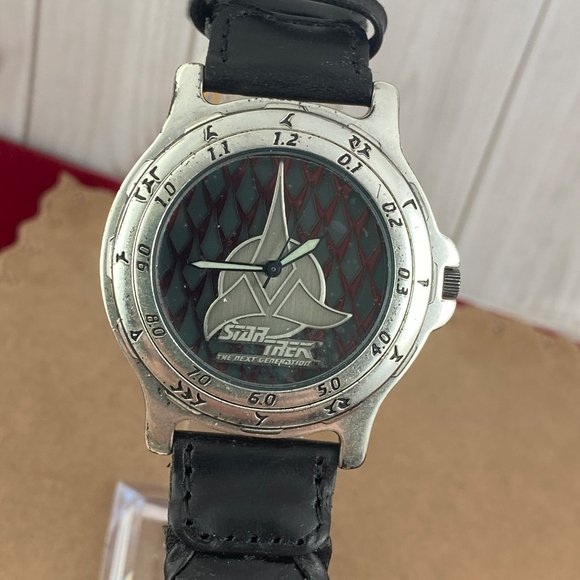 Vintage NEW with Tags Star Trek Next Generation Watch, Pin with Box - Picture 3 of 9